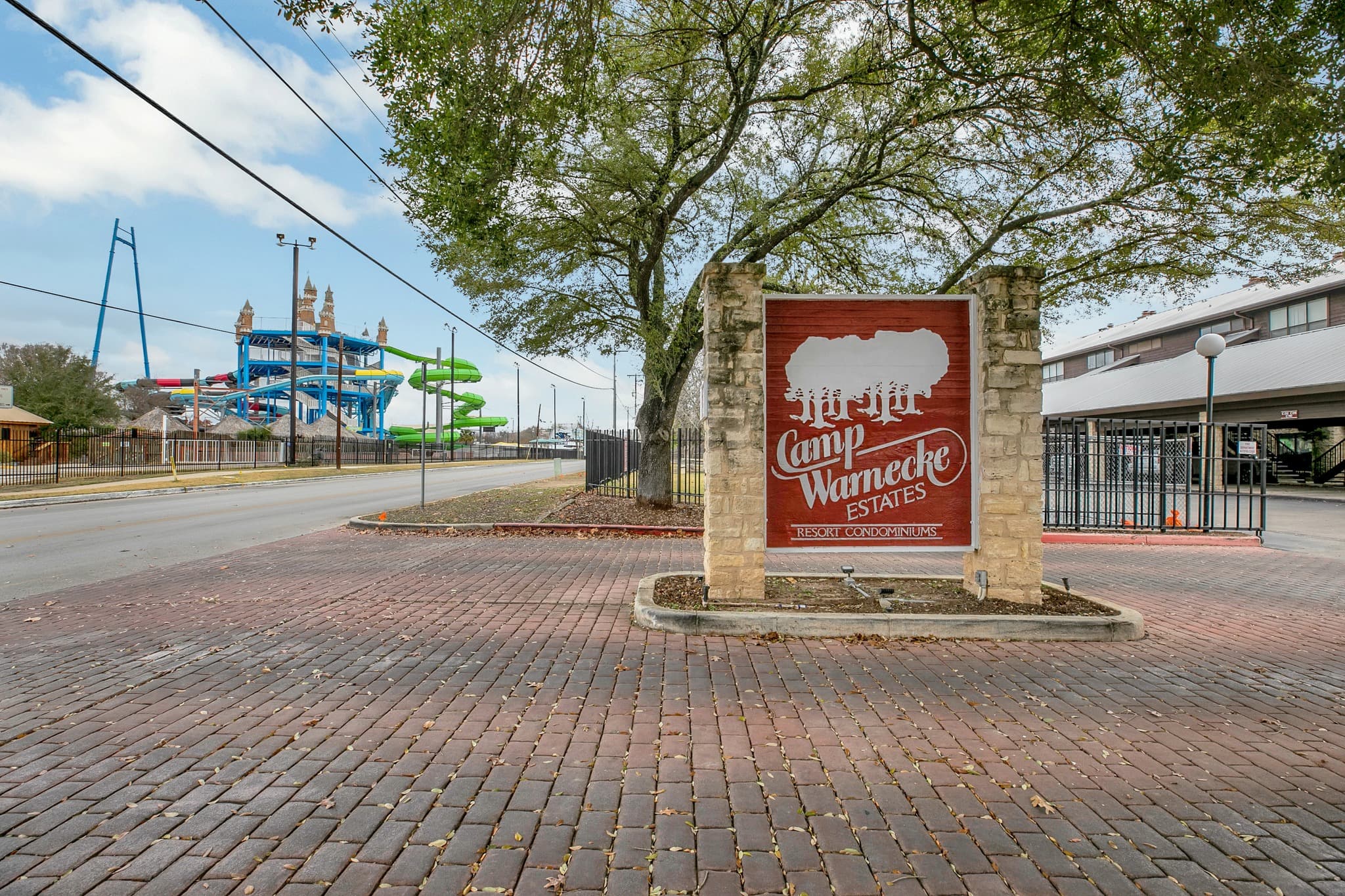 condo_entrance.jpg